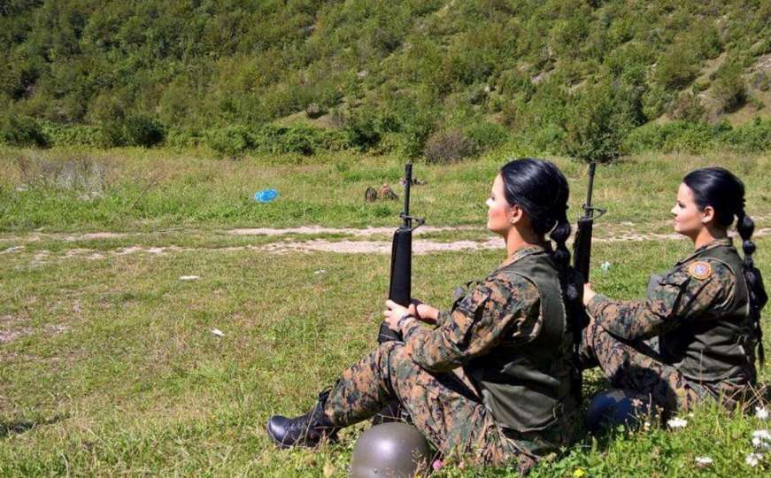 Amina i Edina Zukić: Bliznakinje u službi Oružanih snaga